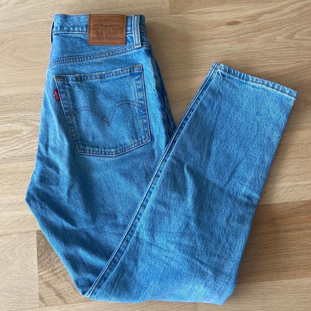 levis wedgie straight leg jeans